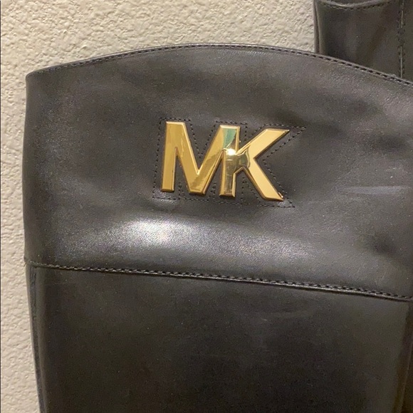 Michael Kors boots - Picture 2 of 4